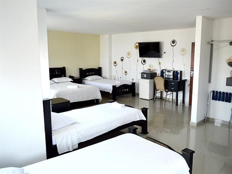 Hotel Intersuites บาร์รังกีญา ภายนอก รูปภาพ