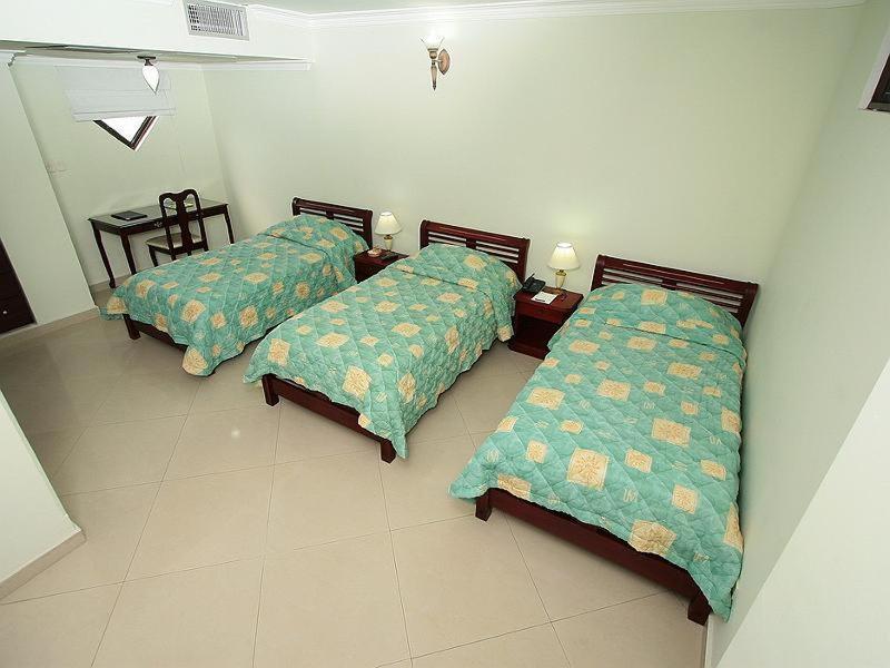 Hotel Intersuites บาร์รังกีญา ภายนอก รูปภาพ