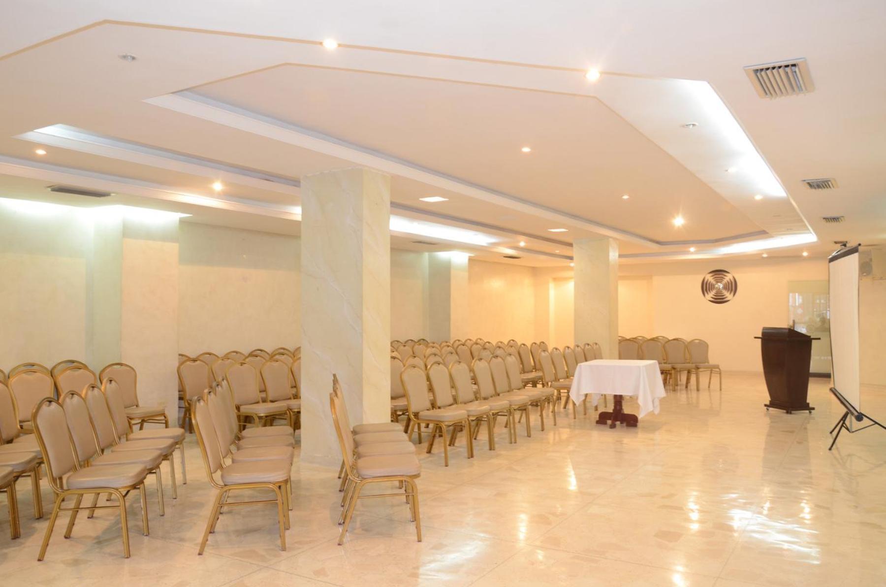 Hotel Intersuites บาร์รังกีญา ภายนอก รูปภาพ