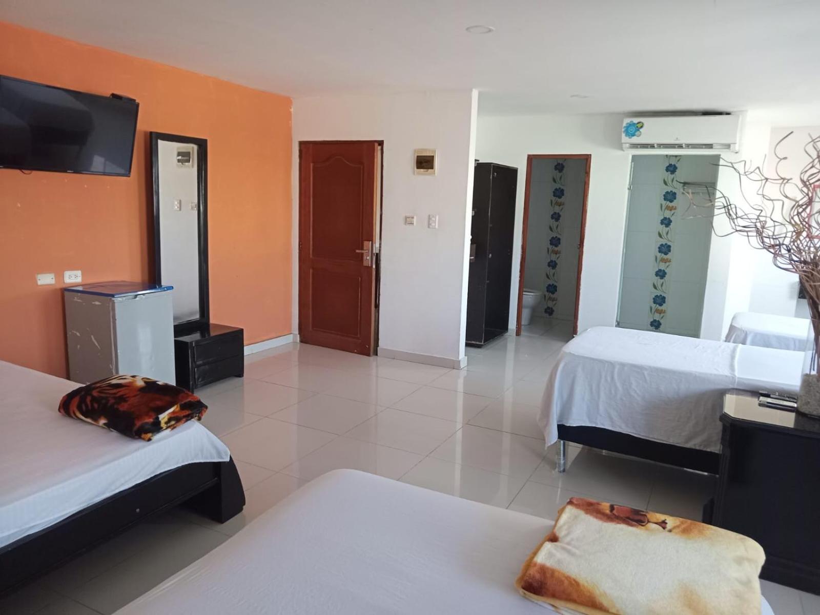 Hotel Intersuites บาร์รังกีญา ภายนอก รูปภาพ