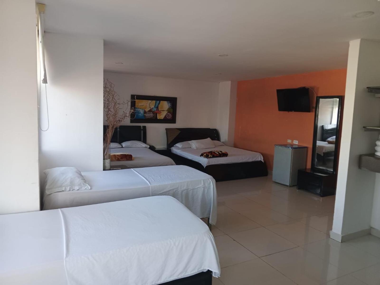 Hotel Intersuites บาร์รังกีญา ภายนอก รูปภาพ