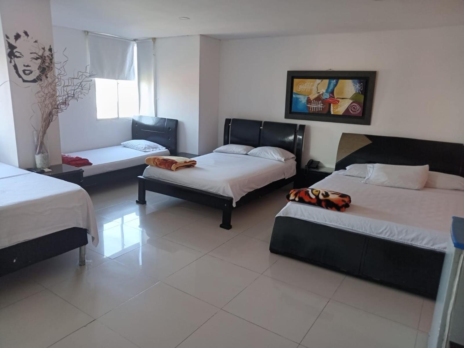 Hotel Intersuites บาร์รังกีญา ภายนอก รูปภาพ