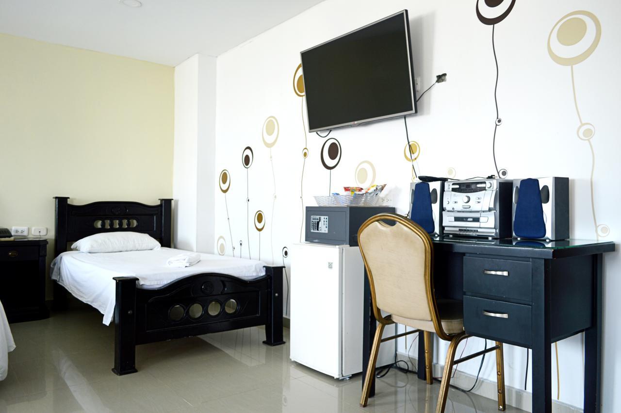 Hotel Intersuites บาร์รังกีญา ภายนอก รูปภาพ