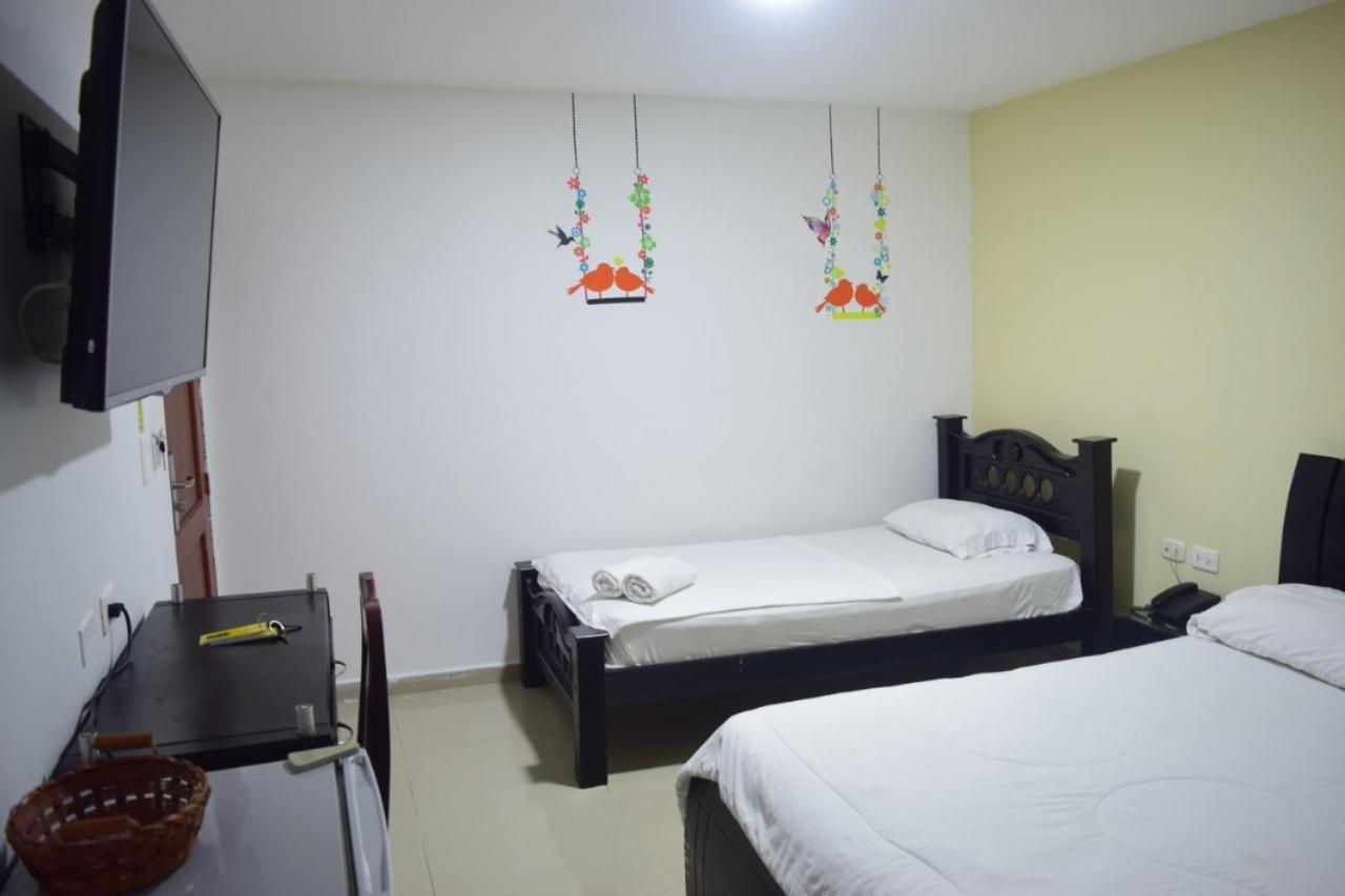 Hotel Intersuites บาร์รังกีญา ภายนอก รูปภาพ