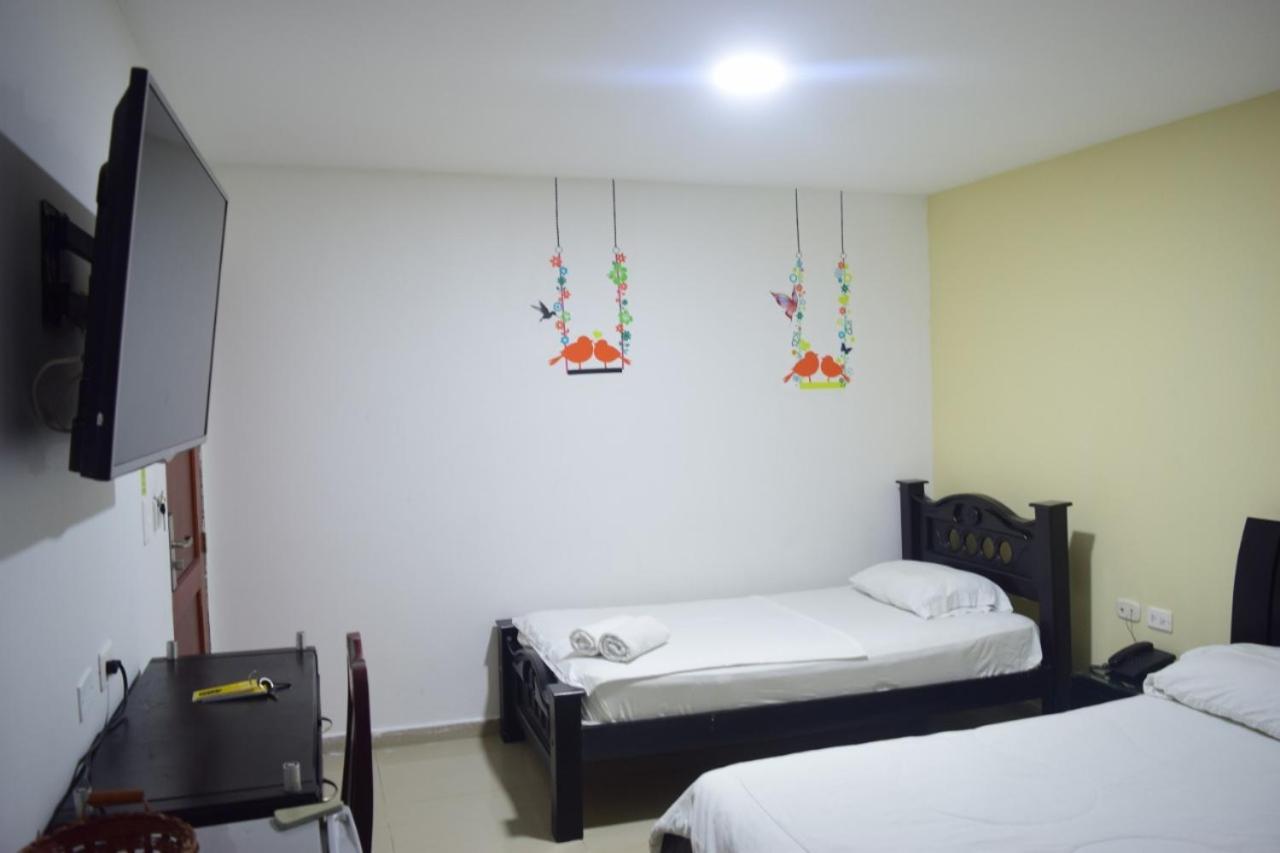 Hotel Intersuites บาร์รังกีญา ภายนอก รูปภาพ